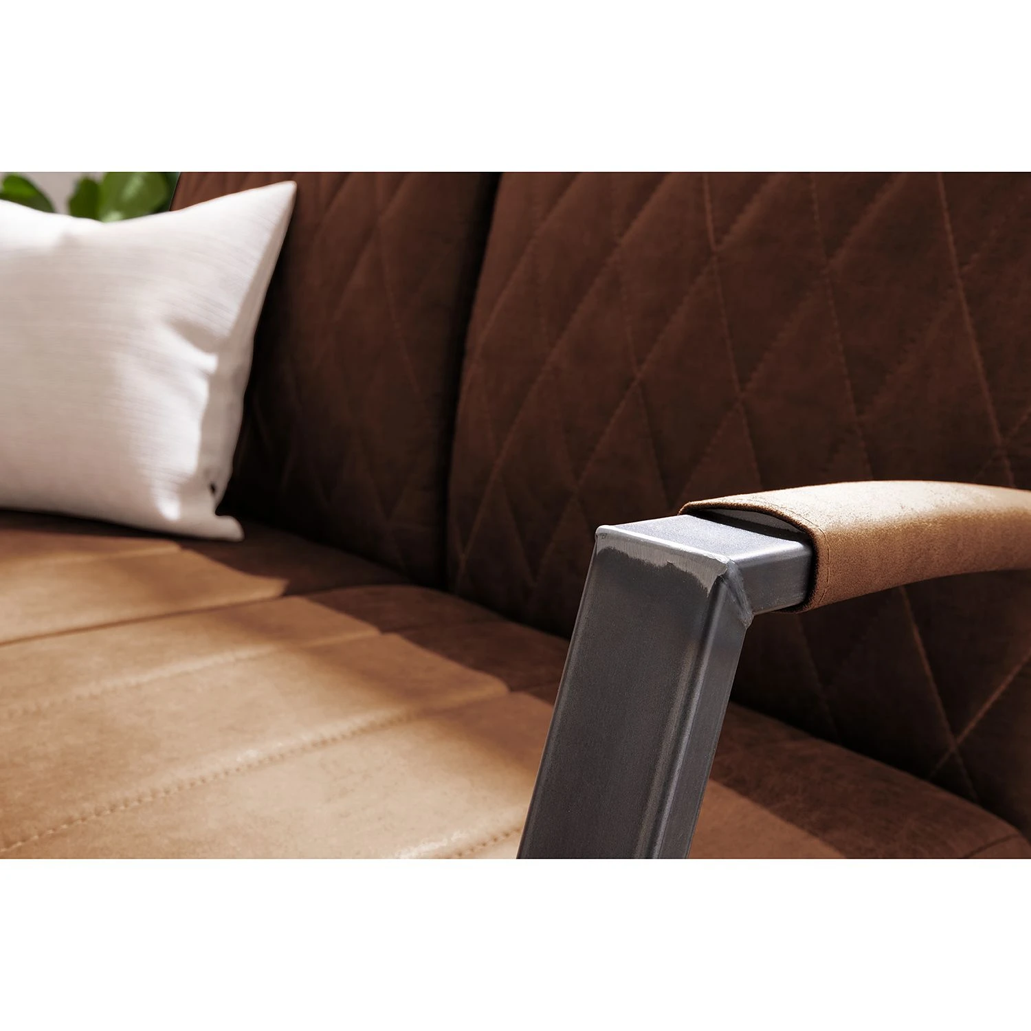 Ars manufacti Sofa Straid (2-Sitzer) - Mittelbraun 11 Ars manufacti Sofa Straid (2-Sitzer) - Mittelbraun – Bild 11