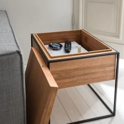 Studio Copenhagen Beistelltisch Cubus I - Eiche Massiv / Metall - Eiche -Wohnzimmermöbel boutique en ligne 1000114081 190417 14473300019 GALLERYIMAGES P000000001000114081