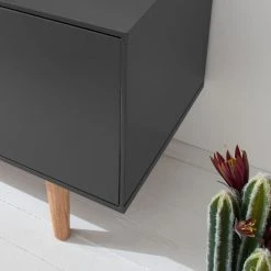 Mørteens TV-Lowboard Lindholm - Grau - 160 x 40 cm 26 Mørteens TV-Lowboard Lindholm - Grau - 160 x 40 cm -Wohnzimmermöbel boutique en ligne 1000119270 190211 10374000015 GALLERYIMAGES P000000001000119270