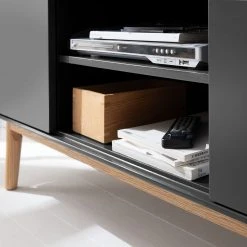 Mørteens TV-Lowboard Lindholm - Grau - 160 x 40 cm 27 Mørteens TV-Lowboard Lindholm - Grau - 160 x 40 cm -Wohnzimmermöbel boutique en ligne 1000119270 190211 10374000016 GALLERYIMAGES P000000001000119270