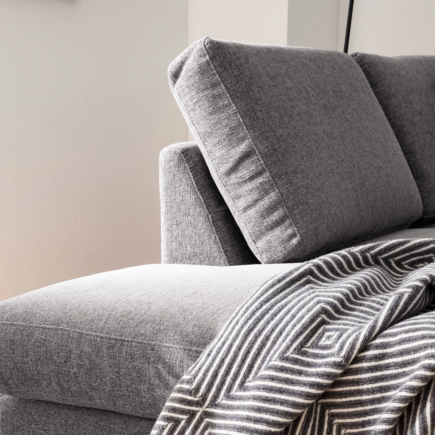 Fredriks Ecksofa Cipo II - Haselnuss - Ottomane davorstehend links 9 Fredriks Ecksofa Cipo II - Haselnuss - Ottomane davorstehend links – Bild 9