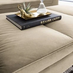 Studio Copenhagen Polsterhocker Madison Samt - Samt Shyla: Beige -Wohnzimmermöbel boutique en ligne 1000120263 190510 11292900102 GALLERYIMAGES P000000001000120263