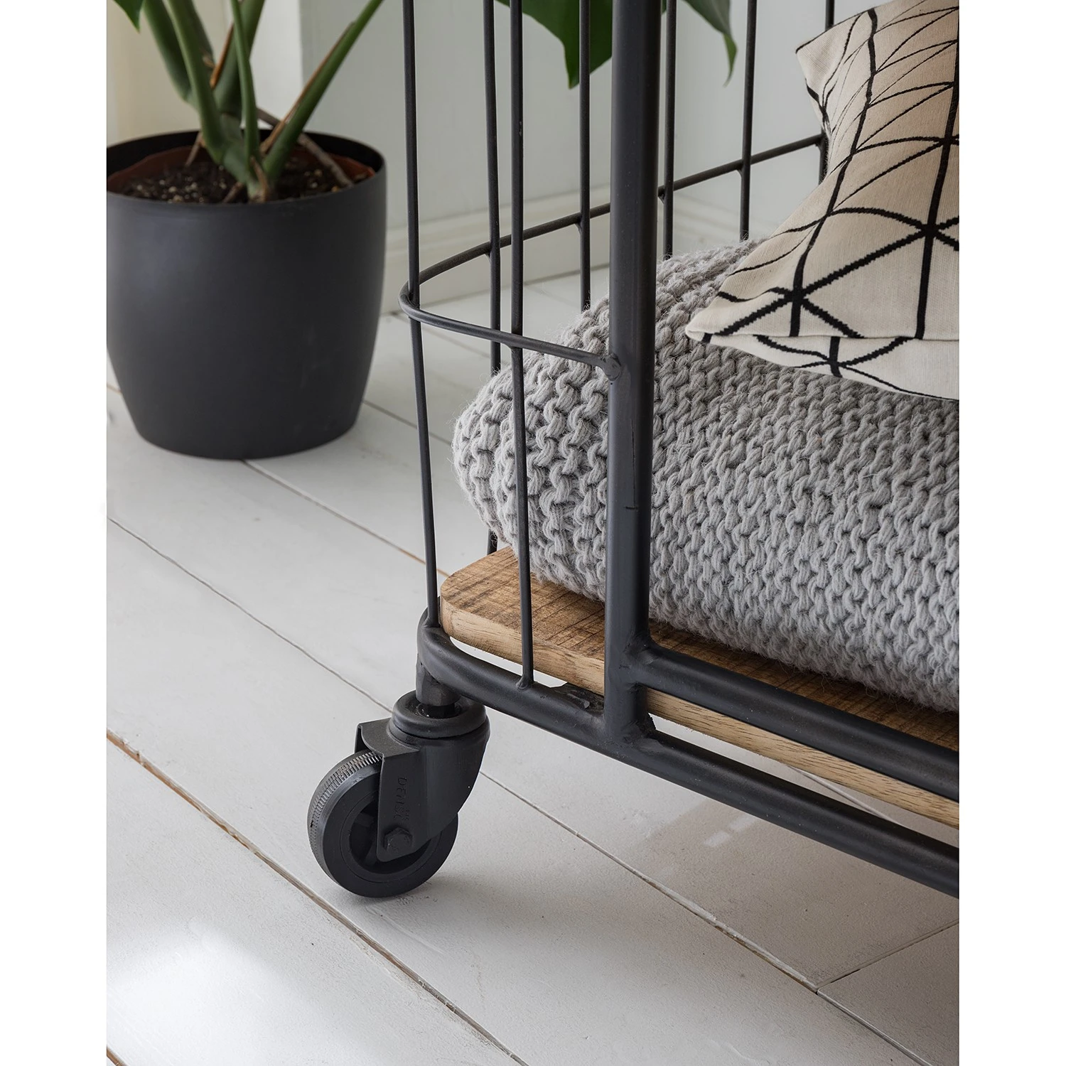 Ars manufacti Regal Namber II - Mango massiv / Metall - Mango / Schwarz 11 Ars manufacti Regal Namber II - Mango massiv / Metall - Mango / Schwarz – Bild 11