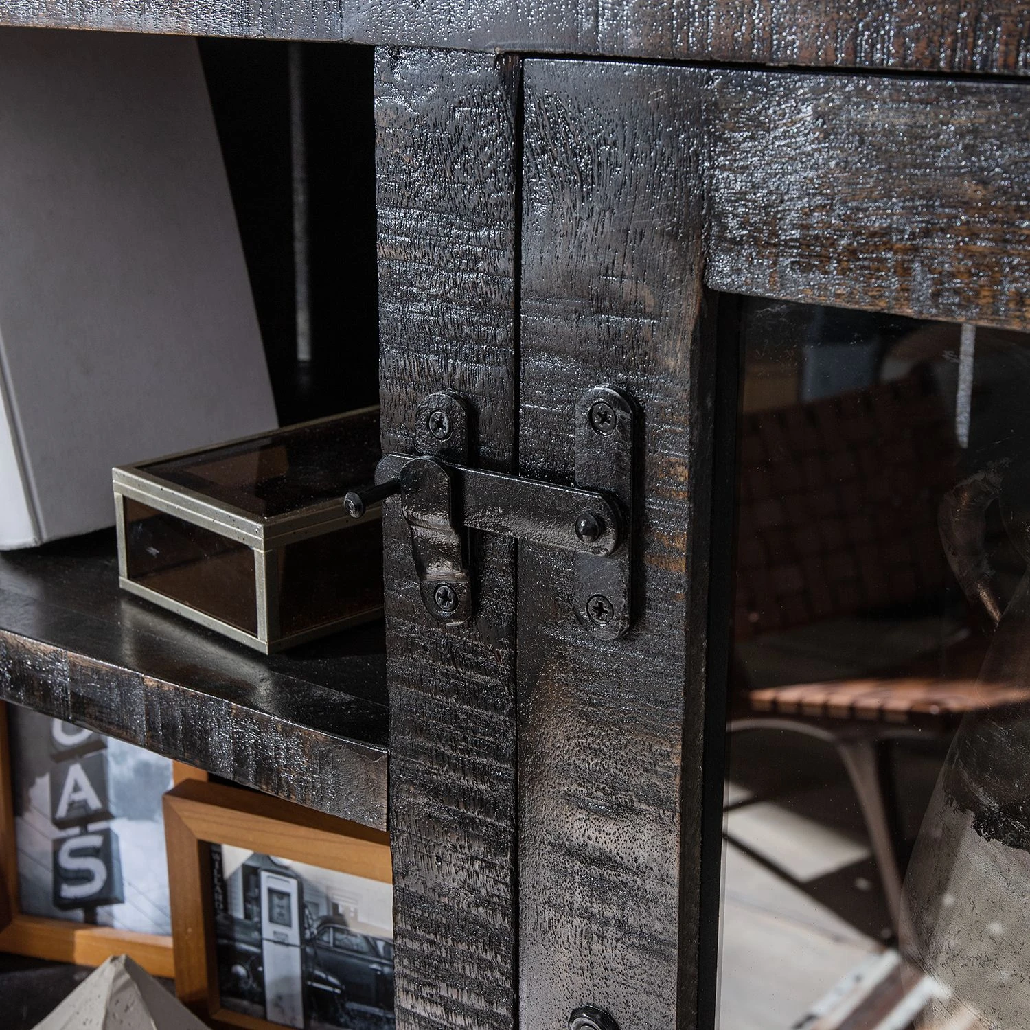 Ars manufacti Highboard Keyport II - Mango massiv 14 Ars manufacti Highboard Keyport II - Mango massiv – Bild 14