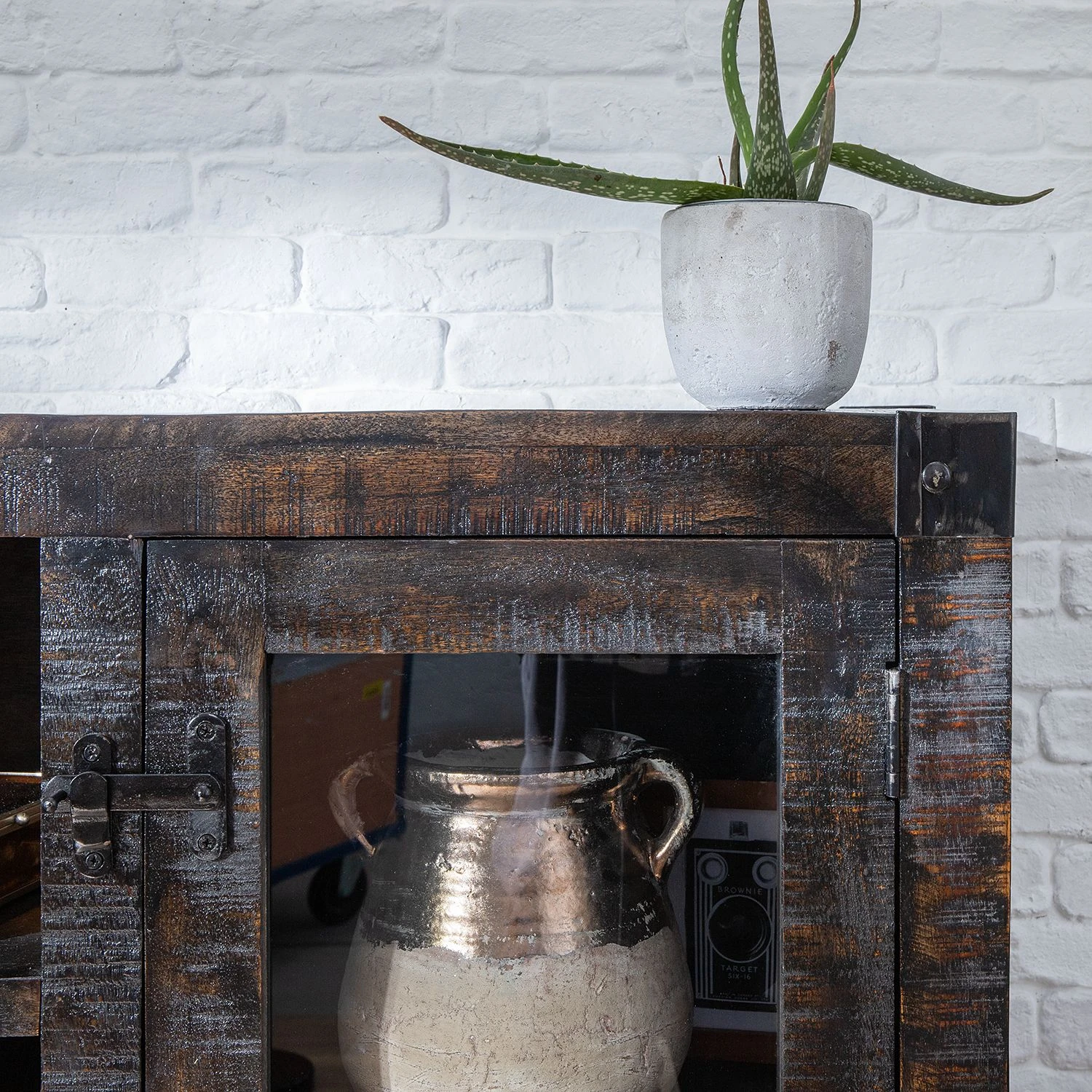 Ars manufacti Highboard Keyport II - Mango massiv 15 Ars manufacti Highboard Keyport II - Mango massiv – Bild 15