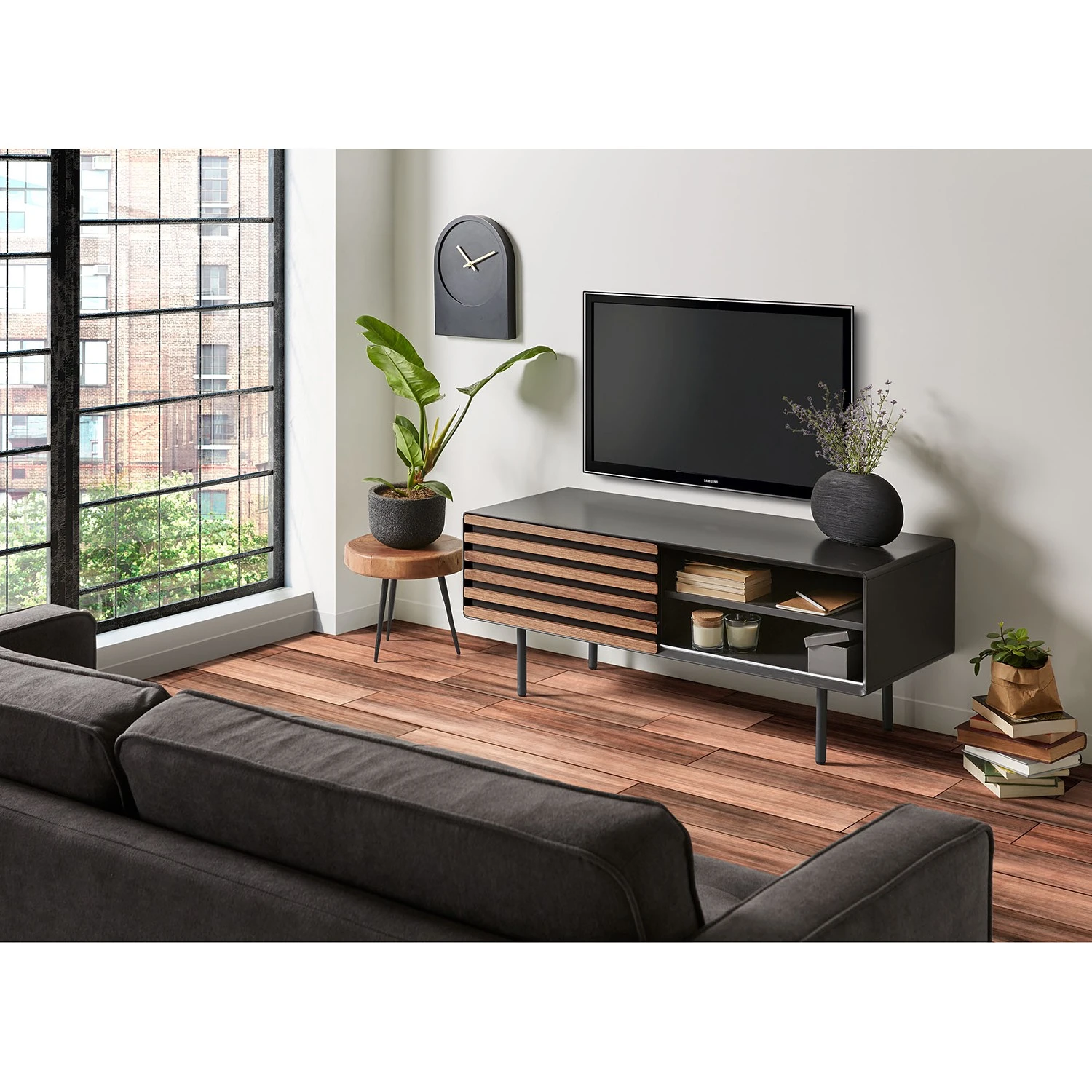 Norrwood TV-Lowboard Kipra II - Echtholzfurnier - Walnuss / Graphit 2 Norrwood TV-Lowboard Kipra II - Echtholzfurnier - Walnuss / Graphit – Bild 2