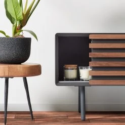 Norrwood TV-Lowboard Kipra II - Echtholzfurnier - Walnuss / Graphit 9 Norrwood TV-Lowboard Kipra II - Echtholzfurnier - Walnuss / Graphit -Wohnzimmermöbel boutique en ligne 1000150211 200429 06491800048 DETAILS P000000001000150211