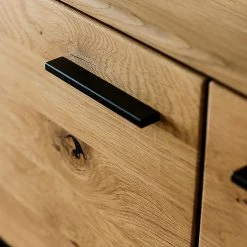 Naturoo TV-Lowboard Kiah - Asteiche massiv - Breite: 224 cm 16 Naturoo TV-Lowboard Kiah - Asteiche massiv - Breite: 224 cm -Wohnzimmermöbel boutique en ligne 1000160271 200811 14180301919 DETAILS P000000001000160271