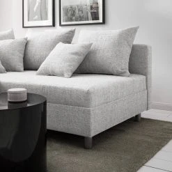 Fredriks Ecksofa Arimo - Ottomane davorstehend rechts - Mit Hocker -Wohnzimmermöbel boutique en ligne 1000163973 210614 18411801304 DETAILS P000000001000163973