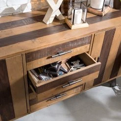 Ars manufacti Sideboard Tamati II - Pinie massiv / Eisen - Pinie / Schwarz 28 Ars manufacti Sideboard Tamati II - Pinie massiv / Eisen - Pinie / Schwarz -Wohnzimmermöbel boutique en ligne 1000166787 200117 06085800010 MOOD DETAILS P000000001000166787 mood