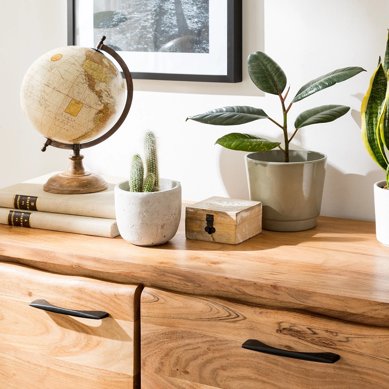 Ars Natura Sideboard Vardo - Akazie massiv / Metall - Akazie / Schwarz 19 Ars Natura Sideboard Vardo - Akazie massiv / Metall - Akazie / Schwarz – Bild 19