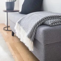 Fredriks Polsterbank Rugge - Webstoff - Grau -Wohnzimmermöbel boutique en ligne 1000176660 210504 13362900018 DETAILS P000000001000176660