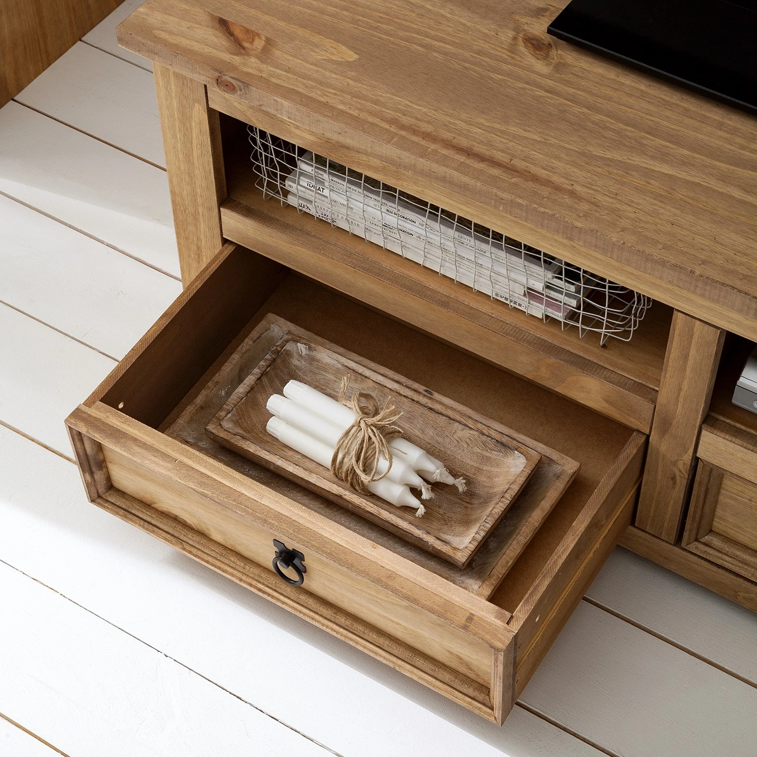 Maison Belfort TV-Lowboard Finca Rustica I - Kiefer massiv - Kiefer Natur 8 Maison Belfort TV-Lowboard Finca Rustica I - Kiefer massiv - Kiefer Natur – Bild 8