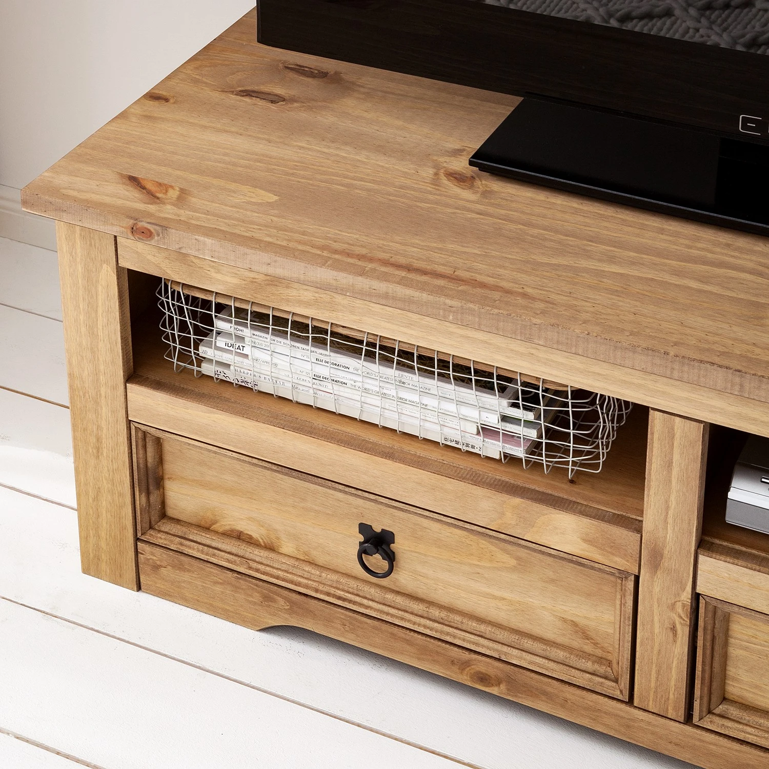 Maison Belfort TV-Lowboard Finca Rustica I - Kiefer massiv - Kiefer Natur 9 Maison Belfort TV-Lowboard Finca Rustica I - Kiefer massiv - Kiefer Natur – Bild 9