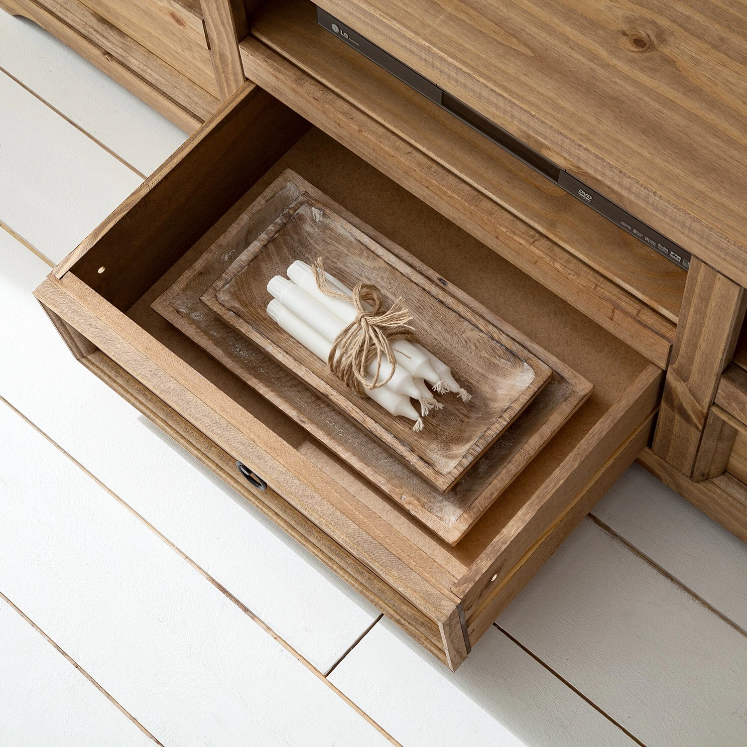 Maison Belfort TV-Lowboard Finca Rustica II - Kiefer massiv - Kiefer Natur 8 Maison Belfort TV-Lowboard Finca Rustica II - Kiefer massiv - Kiefer Natur – Bild 8