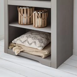 Maison Belfort Bücherregal Finca Rustica - Kiefer massiv - Kiefer Grau 22 Maison Belfort Bücherregal Finca Rustica - Kiefer massiv - Kiefer Grau -Wohnzimmermöbel boutique en ligne 1000178042 200507 14181300006 DETAILS P000000001000178042