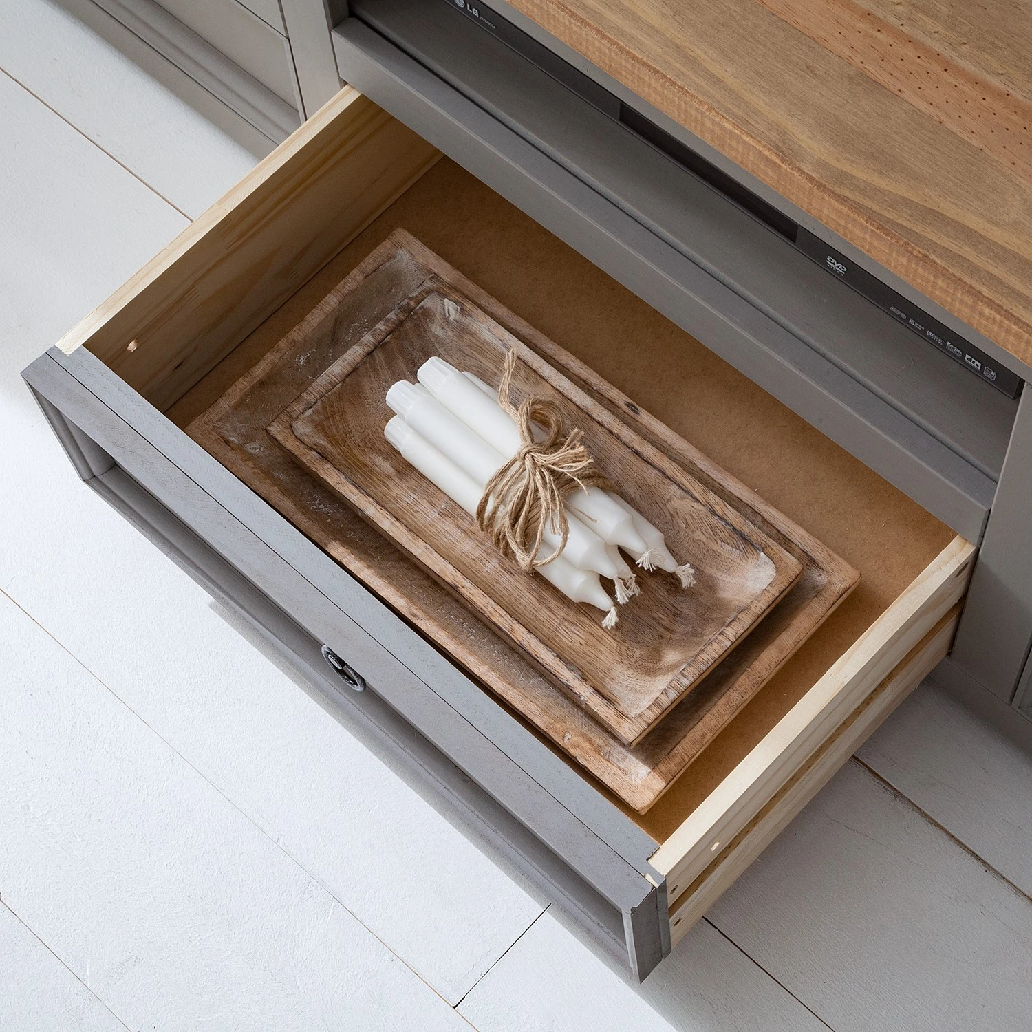 Maison Belfort TV-Lowboard Finca Rustica II - Kiefer massiv - Kiefer Grau 12 Maison Belfort TV-Lowboard Finca Rustica II - Kiefer massiv - Kiefer Grau – Bild 12