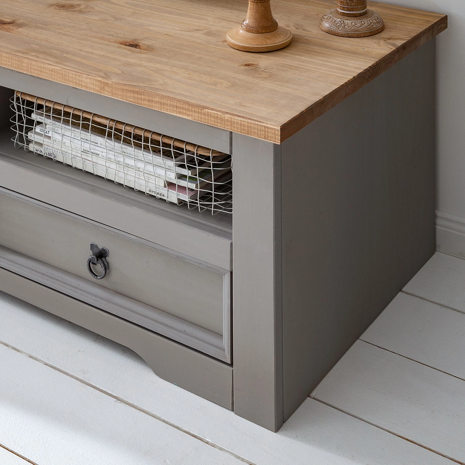 Maison Belfort TV-Lowboard Finca Rustica II - Kiefer massiv - Kiefer Grau 13 Maison Belfort TV-Lowboard Finca Rustica II - Kiefer massiv - Kiefer Grau – Bild 13