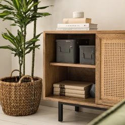 Ars manufacti Kommode Vina II - Mango massiv / Wiener Geflecht - Mango / Schwarz -Wohnzimmermöbel boutique en ligne 1000178080 200324 13595700011 MOOD DETAILS P000000001000178080 mood