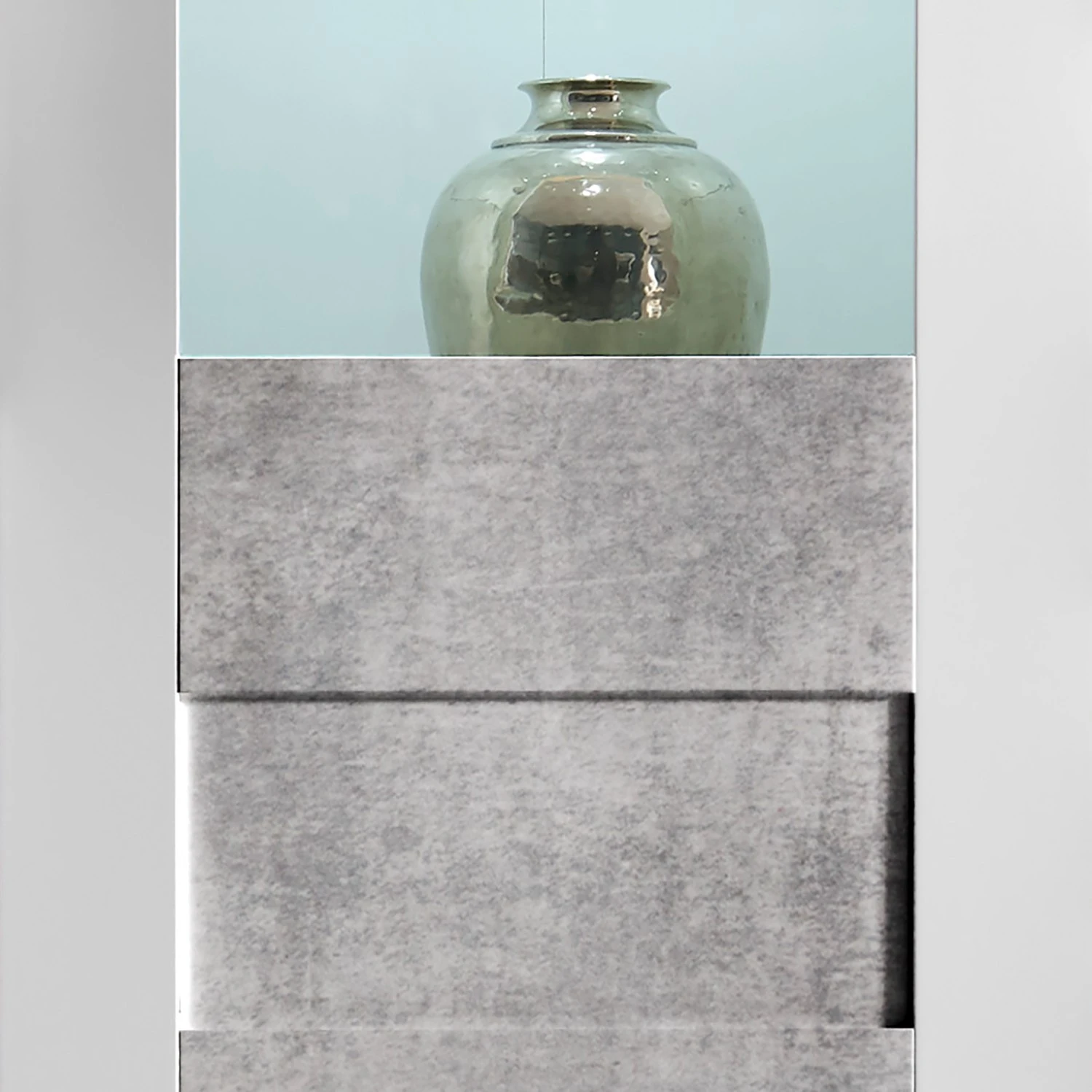 LC Spa Standvitrine Easy - Hochglanz Weiß / Beton Dekor 8 LC Spa Standvitrine Easy - Hochglanz Weiß / Beton Dekor – Bild 8