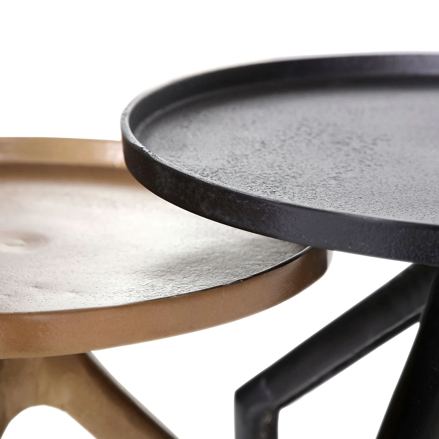 Ars manufacti Beistelltisch Nikko I (2-teilig) - Aluminium - Messing / Schwarz 3 Ars manufacti Beistelltisch Nikko I (2-teilig) - Aluminium - Messing / Schwarz – Bild 3