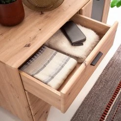 Naturoo Kommode Coulogne - Balkeneiche Dekor / Grau - Breite: 119 cm 13 Naturoo Kommode Coulogne - Balkeneiche Dekor / Grau - Breite: 119 cm -Wohnzimmermöbel boutique en ligne 1000184638 190827 14261200059 DETAILS P000000001000184638