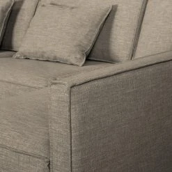 Fredriks Ecksofa Posio - Webstoff - Matt Sandgrau - Longchair davorstehend rechts -Wohnzimmermöbel boutique en ligne 1000194168 191216 16242100453 DETAILS P000000001000194168