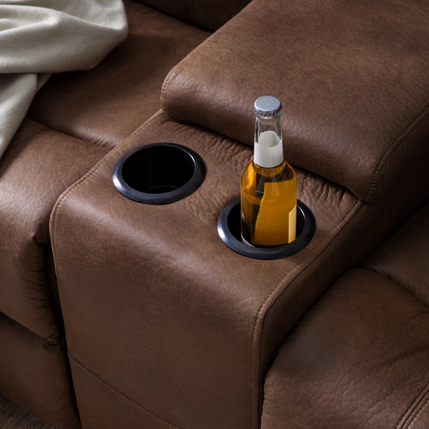 Modoform Kinosofa Mendis II - Microfaser - Nougat 13 Modoform Kinosofa Mendis II - Microfaser - Nougat – Bild 13