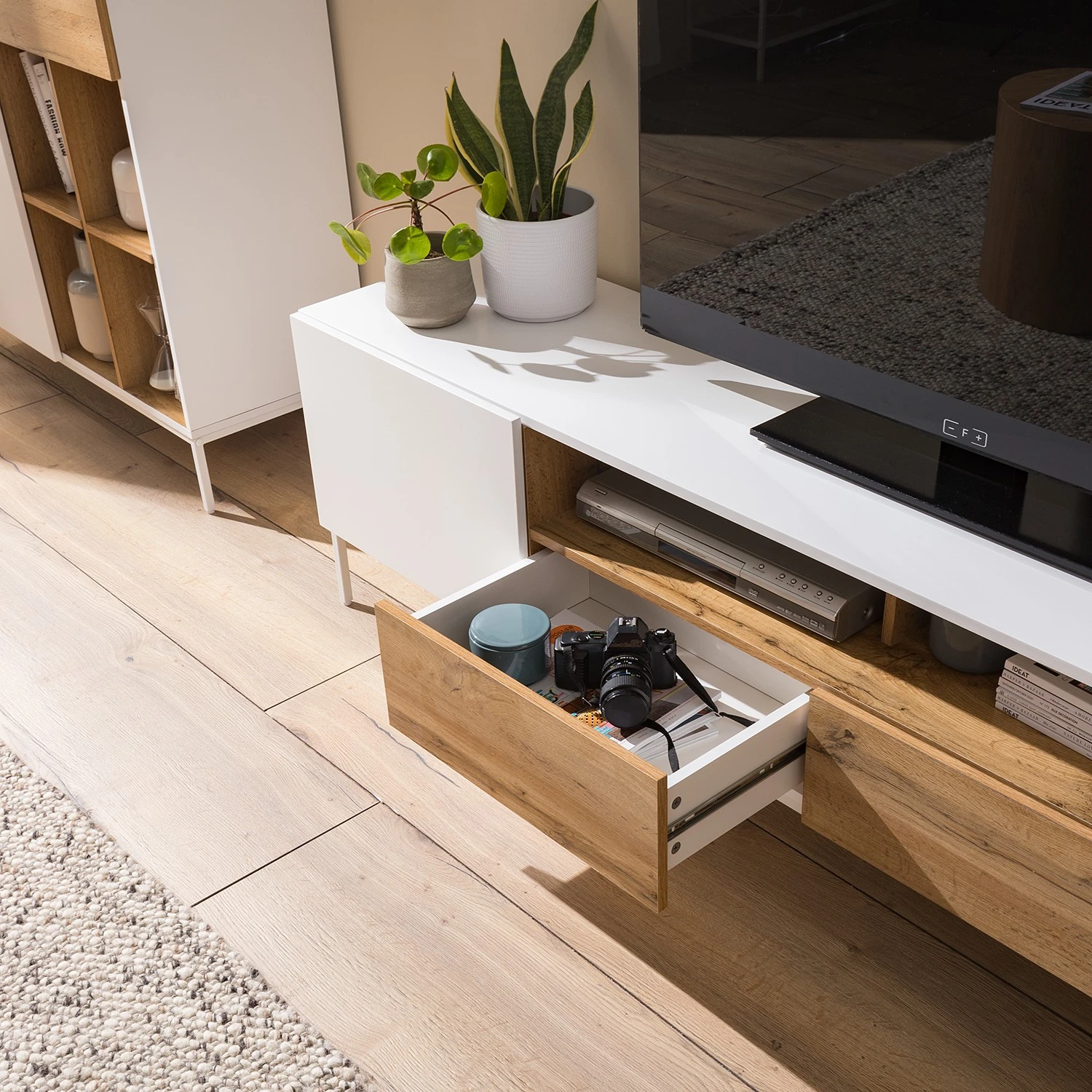 Fredriks TV-Lowboard Meon - Weiß 22 Fredriks TV-Lowboard Meon - Weiß – Bild 22