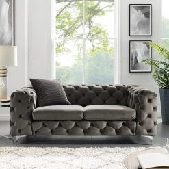 Jack & Alice Sofa Leominster II (3-Sitzer) - Samt Fosca: Dunkelgrau -Wohnzimmermöbel boutique en ligne 1000209057 210108 10042200238 MOOD DETAILS P000000001000209057 mood