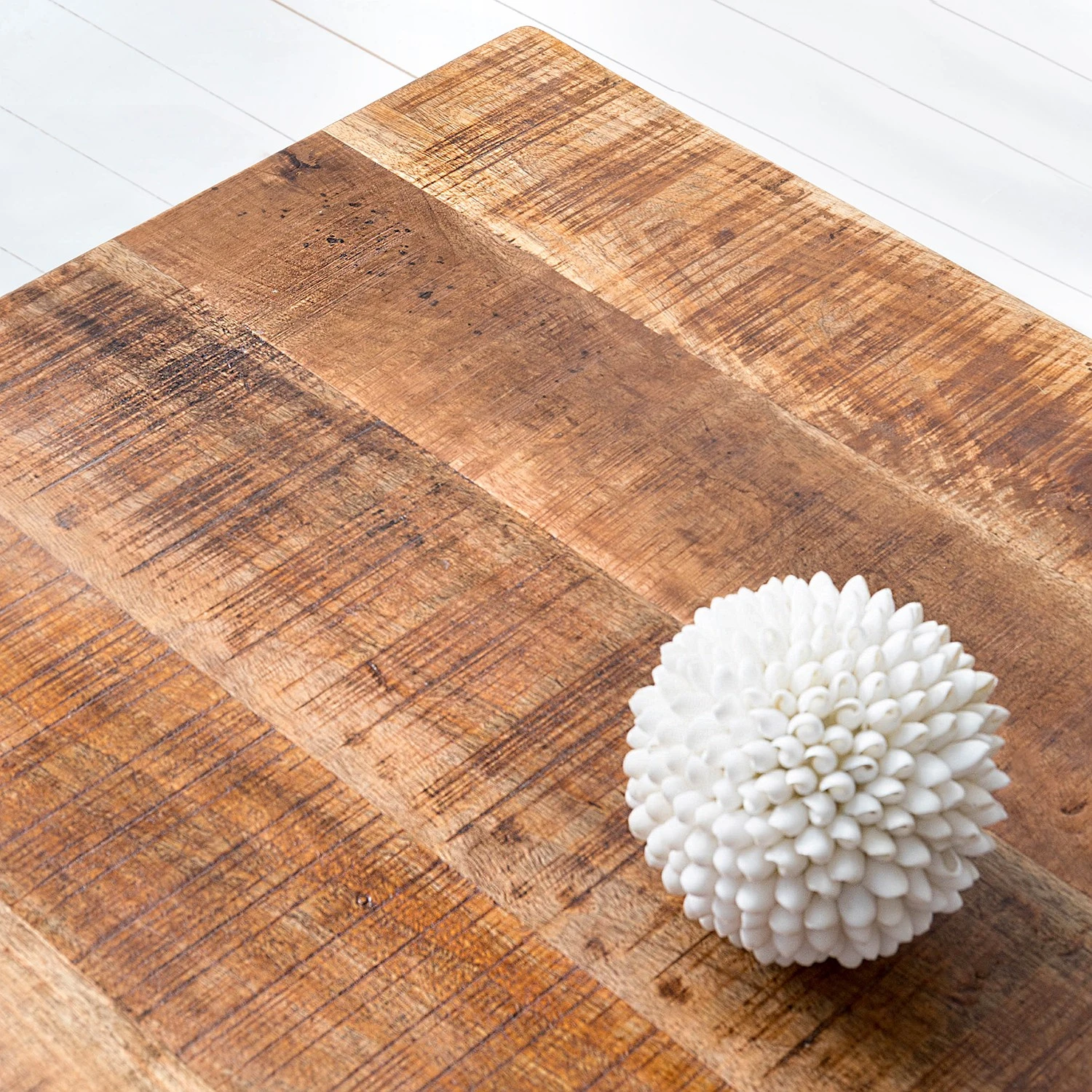 Maison Belfort Couchtisch Newhaven - Mango massiv - Mango / Weiß 7 Maison Belfort Couchtisch Newhaven - Mango massiv - Mango / Weiß – Bild 7