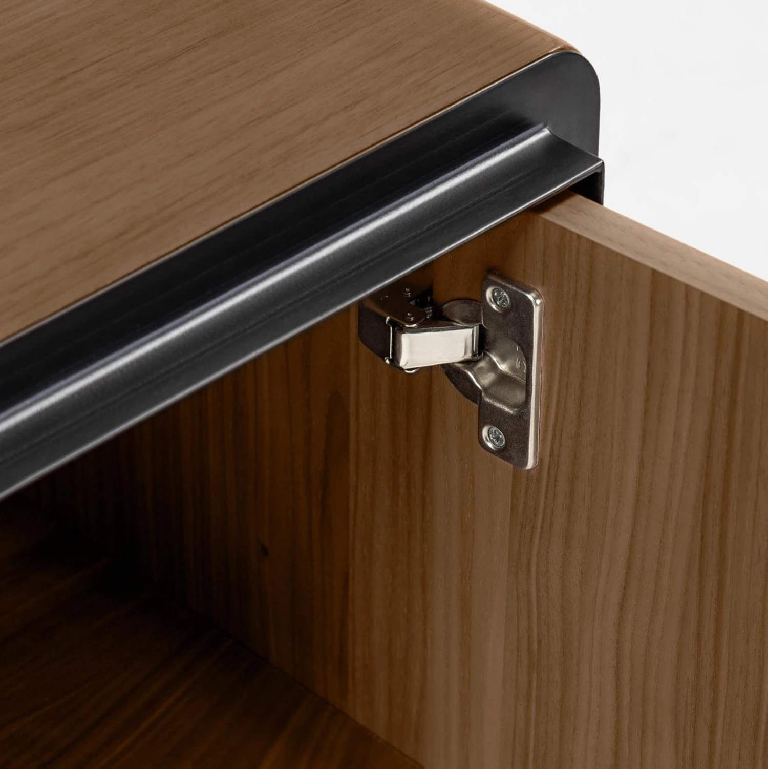 Red Living Sideboard Juuka - Echtholzfurnier - Walnuss / Schwarz 9 Red Living Sideboard Juuka - Echtholzfurnier - Walnuss / Schwarz – Bild 9