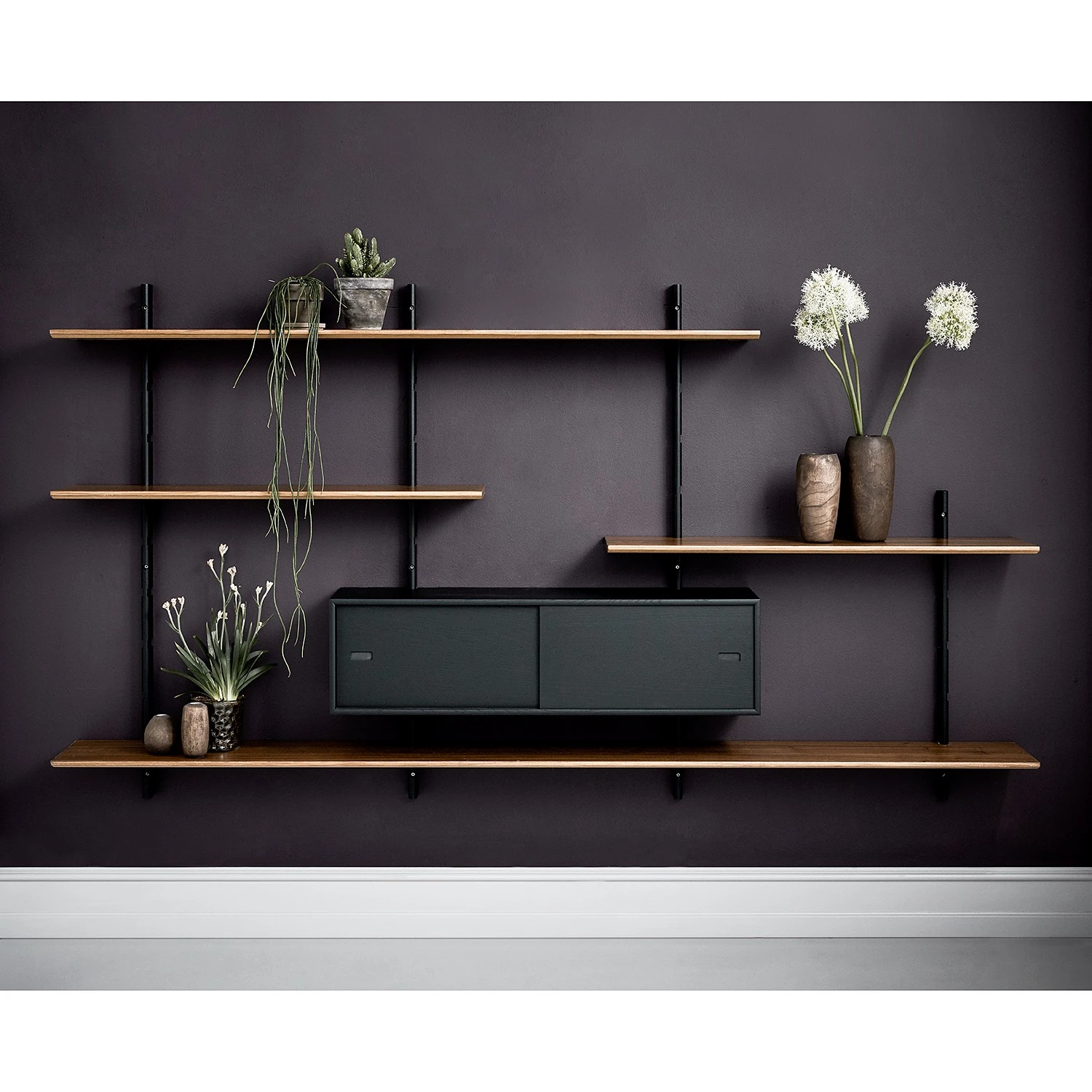 Studio Copenhagen Wandregal Lautaro XII - Eiche teilmassiv - Eiche Schwarz / Walnuss 2 Studio Copenhagen Wandregal Lautaro XII - Eiche teilmassiv - Eiche Schwarz / Walnuss – Bild 2