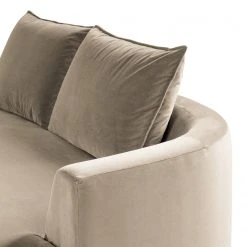 Studio Copenhagen Modullongchair Buckley I - Samt Shyla: Beige - 196 x 146 cm - Ausrichtung rechts -Wohnzimmermöbel boutique en ligne 1000216859 201112 16405700070 DETAILS P000000001000216859