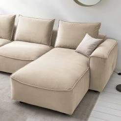 Studio Copenhagen Ecksofa Buckley II - Samt Shyla: Beige - Longchair davorstehend rechts -Wohnzimmermöbel boutique en ligne 1000218140 210127 14545500245 DETAILS P000000001000218140