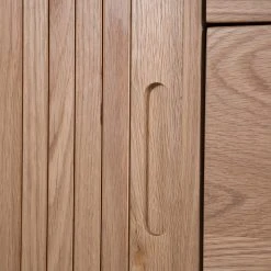 Mørteens Sideboard Hanck - Eiche teilmassiv 43 Mørteens Sideboard Hanck - Eiche teilmassiv -Wohnzimmermöbel boutique en ligne 1000218269 210316 08213100011 DETAILS P000000001000218269