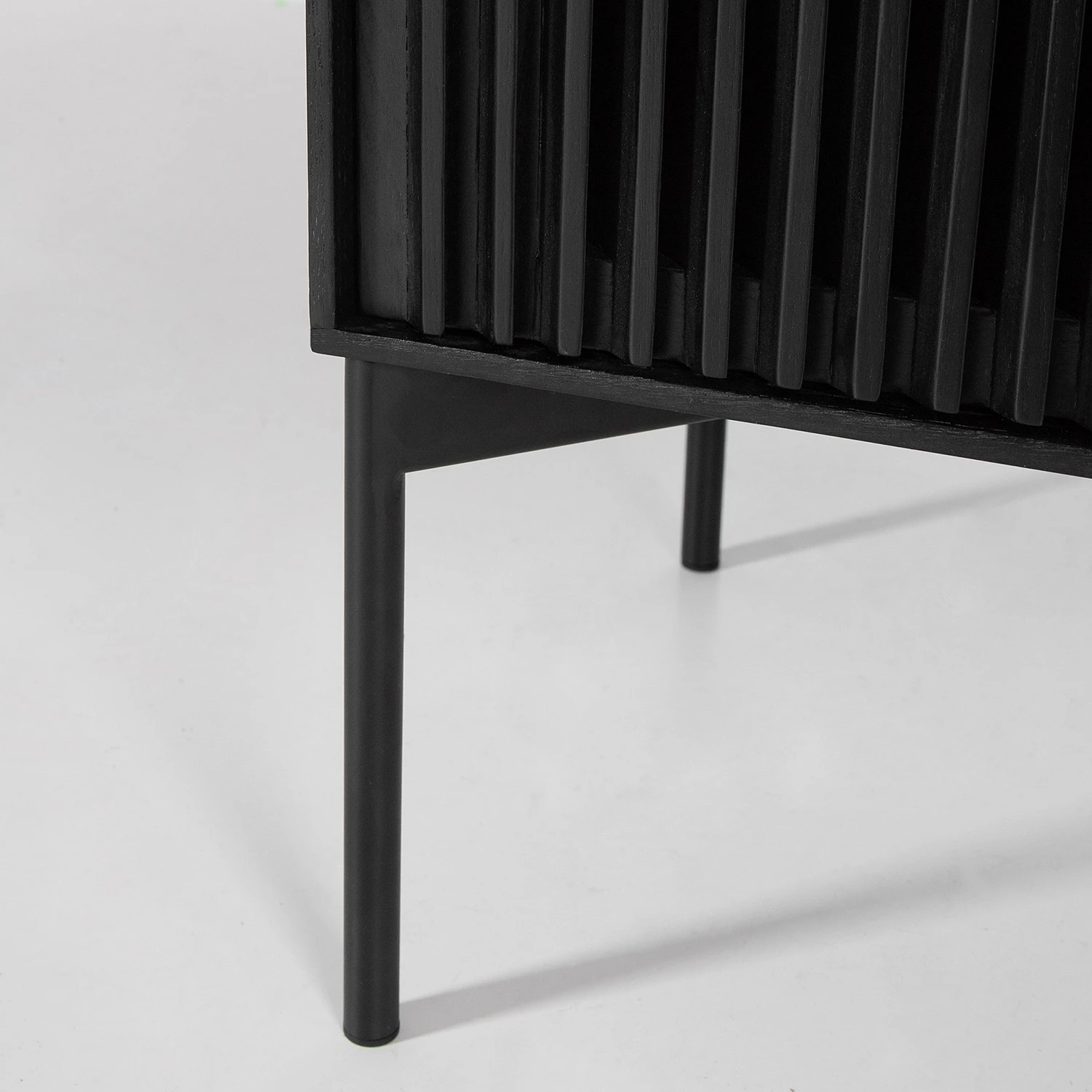 Studio Copenhagen Highboard Dowland - Echtholzfurnier - Eiche Schwarz 14 Studio Copenhagen Highboard Dowland - Echtholzfurnier - Eiche Schwarz – Bild 14