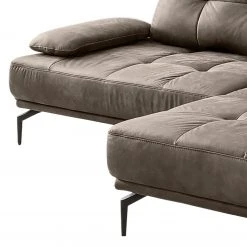 Fredriks Ecksofa Linville - Microfaser Torne: Havanna - Breite: 258 cm - Longchair davorstehend rechts - Ohne Kopfstütze -Wohnzimmermöbel boutique en ligne 1000225326 210305 12315801399 DETAILS P000000001000225326