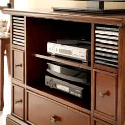 Ridgevalley TV-Lowboard Brieux II - Tulpenbaum teilmassiv - Tulpenbaum Antik 15 Ridgevalley TV-Lowboard Brieux II - Tulpenbaum teilmassiv - Tulpenbaum Antik -Wohnzimmermöbel boutique en ligne 1000230624 201113 12542000103 DETAILS P000000001000230624