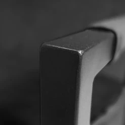 Ars manufacti Sessel Novella - Samt Ravi: Schwarz 17 Ars manufacti Sessel Novella - Samt Ravi: Schwarz -Wohnzimmermöbel boutique en ligne 1000231866 210205 07350300344 DETAILS P000000001000231866