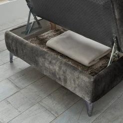 Loftscape Ecksofa Groslay - Samt - Samt Insa: Grau - Ottomane davorstehend links -Wohnzimmermöbel boutique en ligne 1000241694 210127 18201900552 DETAILS P000000001000241694