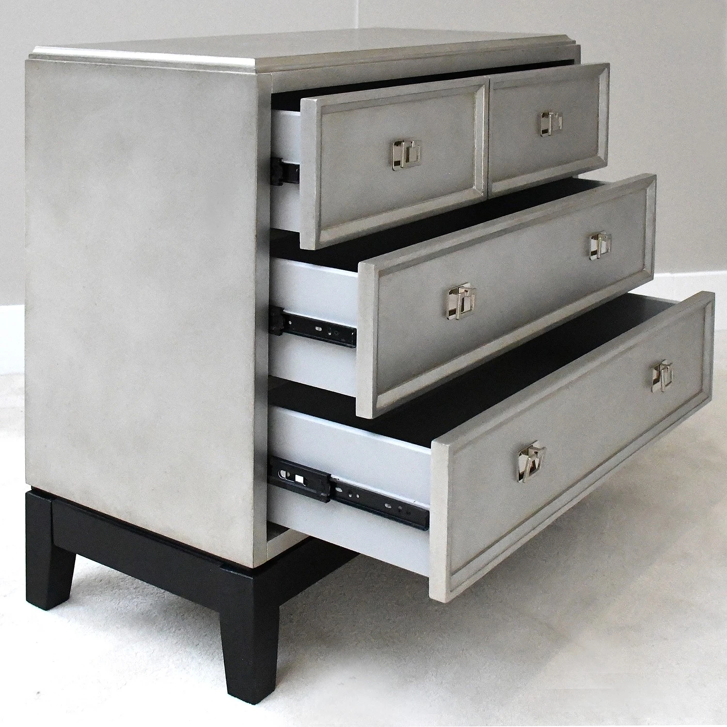 Red Living Kommode Tilloloy - Matt Silber / Schwarz 3 Red Living Kommode Tilloloy - Matt Silber / Schwarz – Bild 3