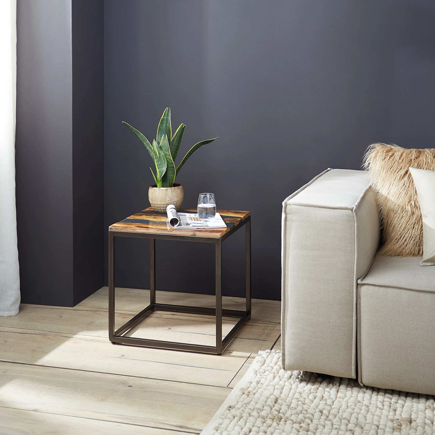 Wolf-Möbel Epoxidharz-Beistelltisch Tarnac - Harz / Metall - Grau 2 Wolf-Möbel Epoxidharz-Beistelltisch Tarnac - Harz / Metall - Grau – Bild 2