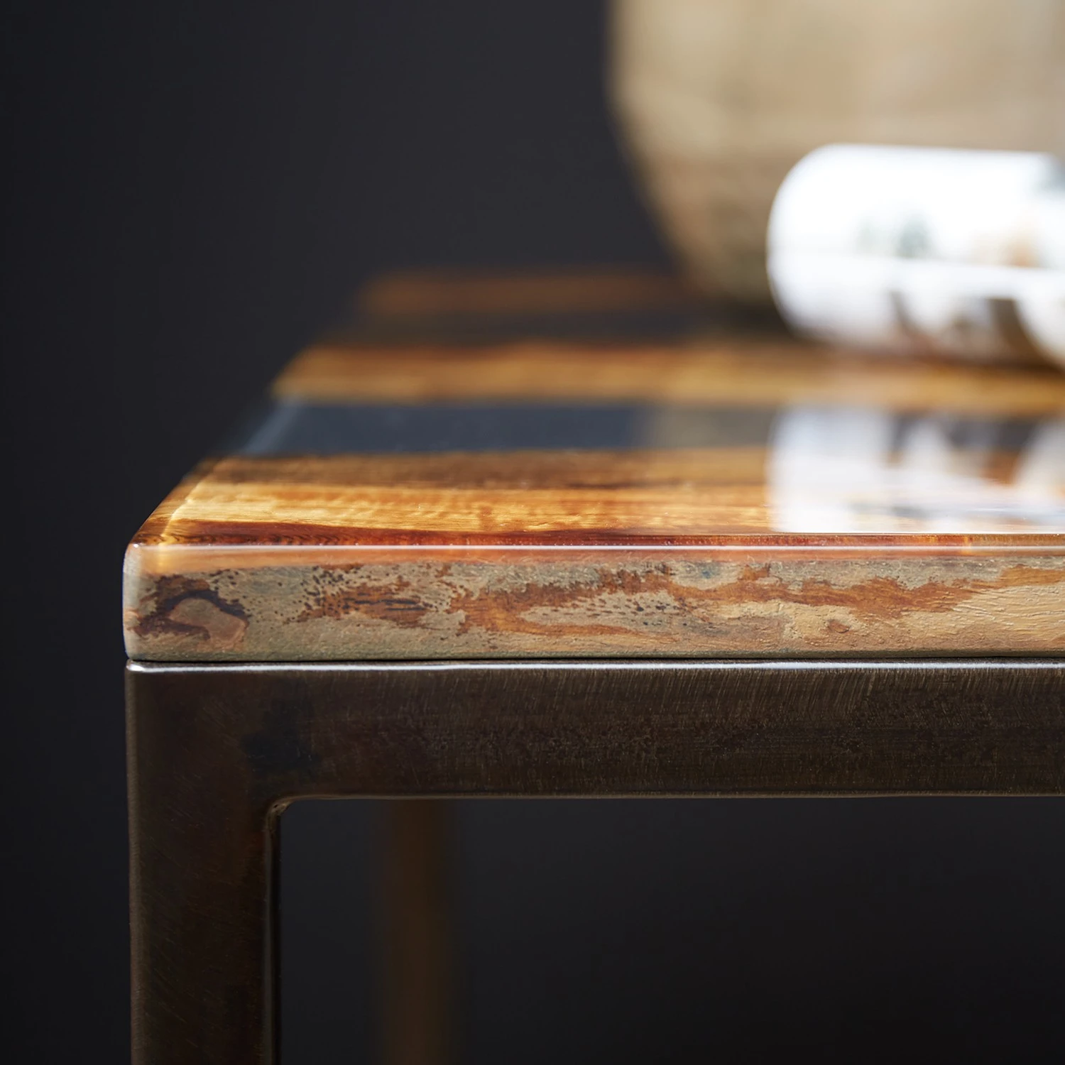 Wolf-Möbel Epoxidharz-Beistelltisch Tarnac - Harz / Metall - Grau 3 Wolf-Möbel Epoxidharz-Beistelltisch Tarnac - Harz / Metall - Grau – Bild 3