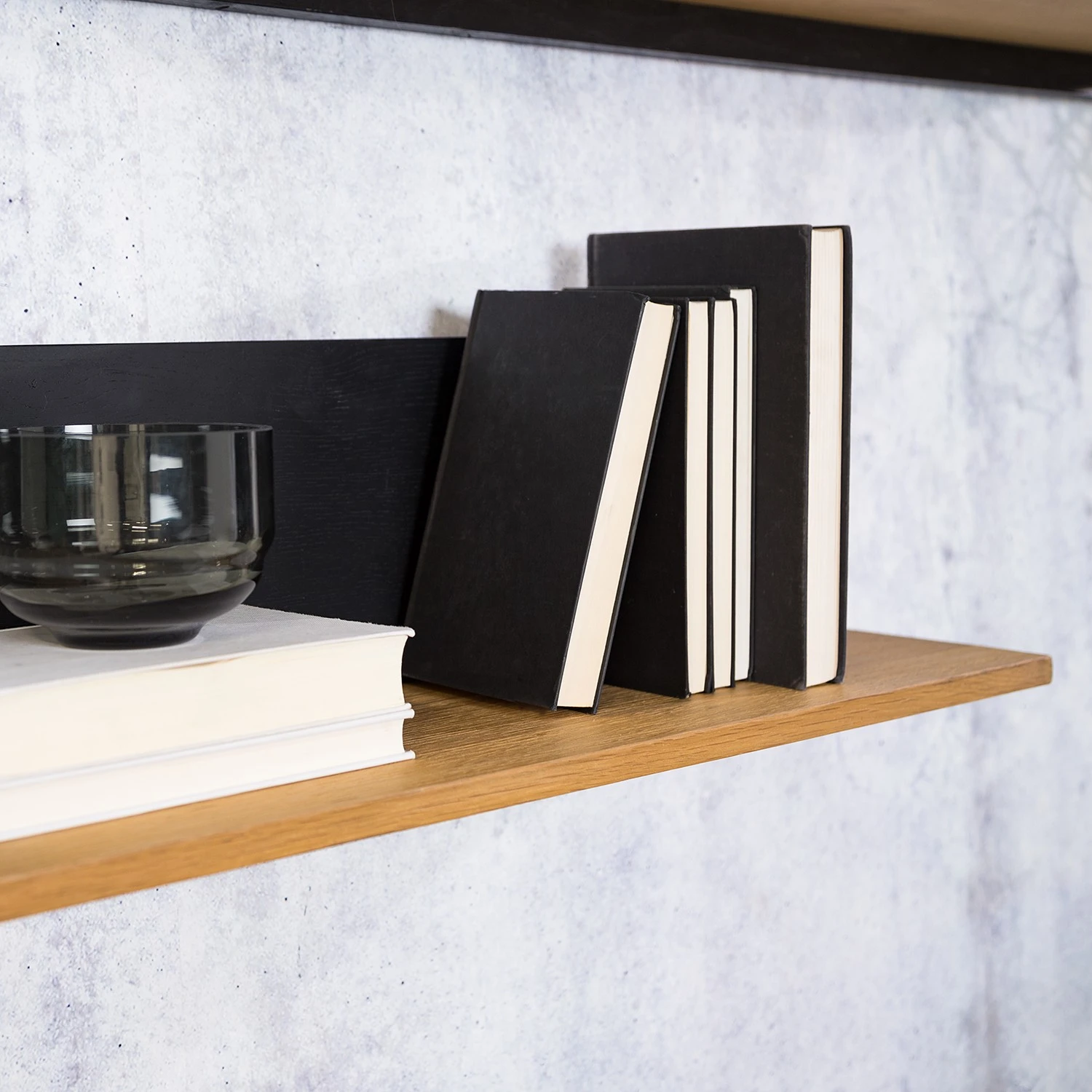 Studio Copenhagen Wandboard Flox - Echtholzfurnier - Eiche / Schwarz - Breite: 140 cm 5 Studio Copenhagen Wandboard Flox - Echtholzfurnier - Eiche / Schwarz - Breite: 140 cm – Bild 5