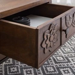 Wolf-Möbel Couchtisch Carving - Akazie massiv -Wohnzimmermöbel boutique en ligne 1000257007 220615 024 MOOD DETAILS P000000001000257007 mood