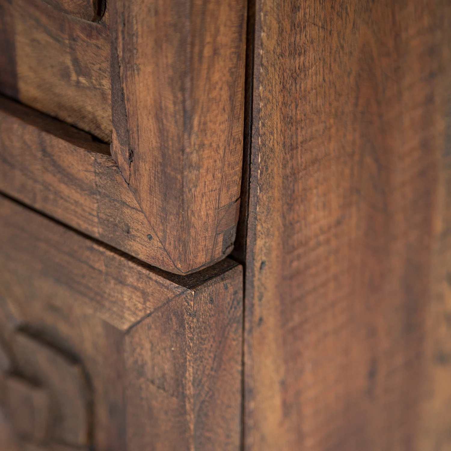 Wolf-Möbel Kommode Carving - Akazie massiv 15 Wolf-Möbel Kommode Carving - Akazie massiv – Bild 15