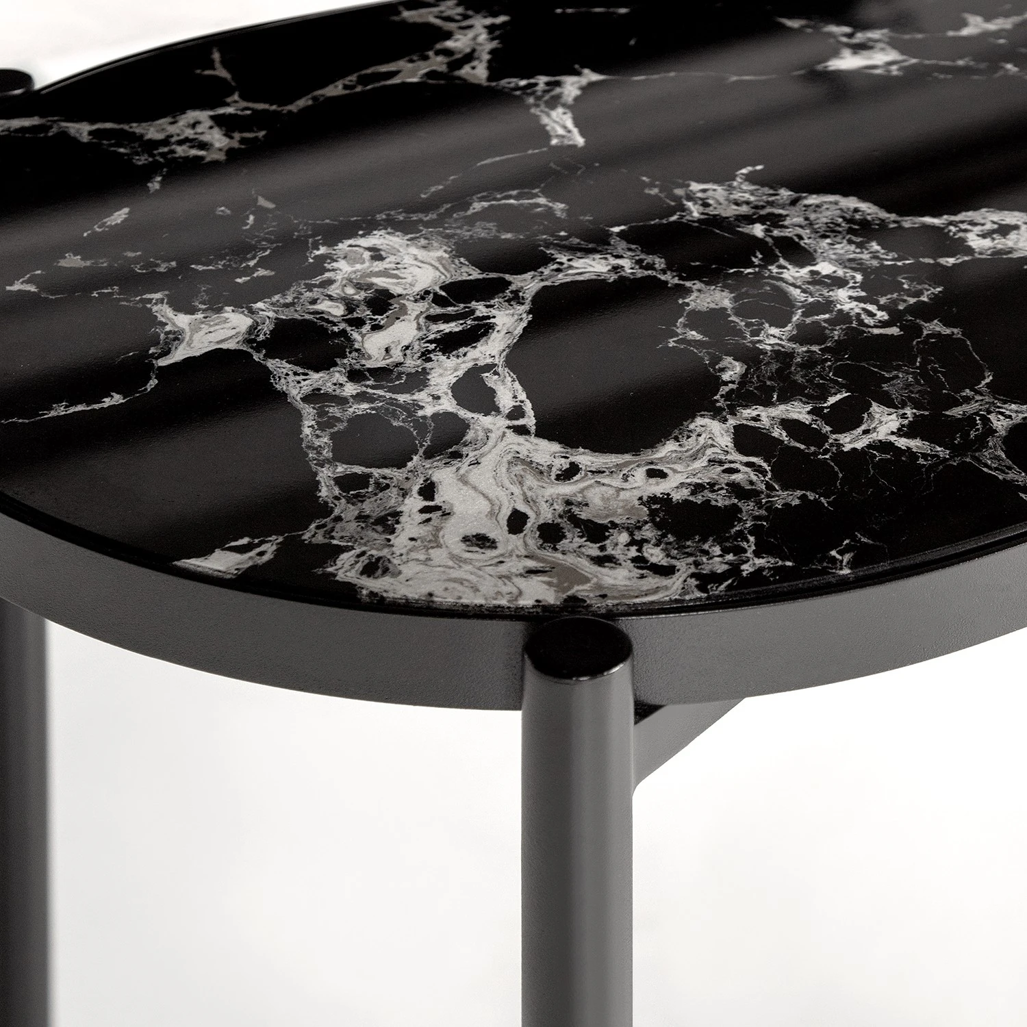 Studio Copenhagen Konsolentisch Abee - Marmor Schwarz Dekor / Schwarz 11 Studio Copenhagen Konsolentisch Abee - Marmor Schwarz Dekor / Schwarz – Bild 11
