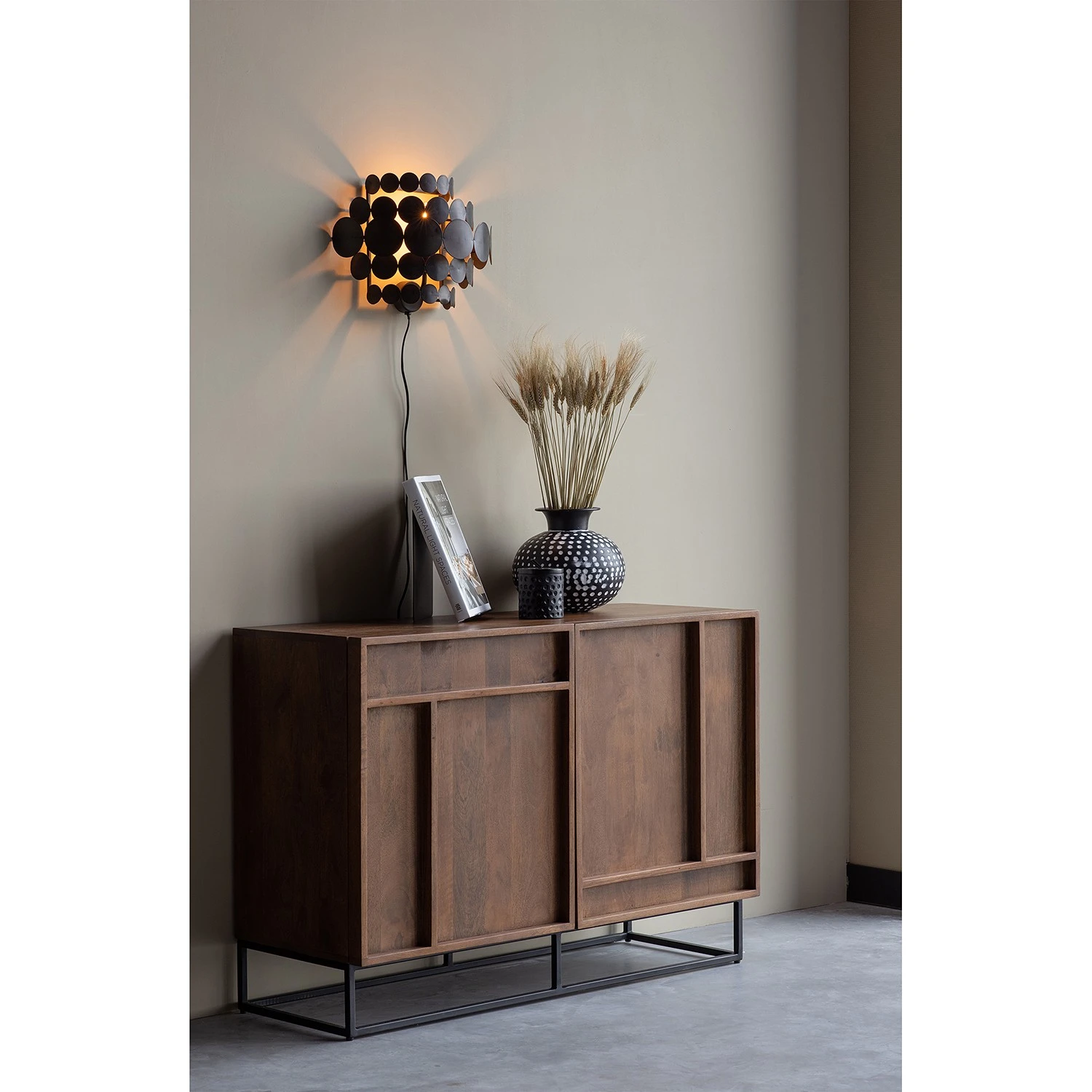 Red Living Kommode Borro II - Mango massiv / Metall - Mango / Schwarz 2 Red Living Kommode Borro II - Mango massiv / Metall - Mango / Schwarz – Bild 2