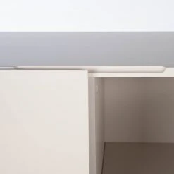 Studio Copenhagen Kommode Cooby - Muschelweiß / Eiche Hell 21 Studio Copenhagen Kommode Cooby - Muschelweiß / Eiche Hell -Wohnzimmermöbel boutique en ligne 1000276946 220729 035 DETAILS P000000001000276946